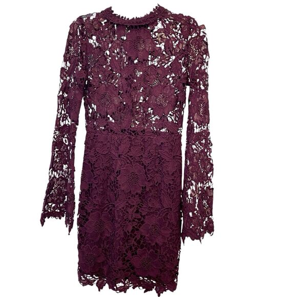 L'ATISTE Dresses & Skirts - L'Atiste Crochet Lace Sheath Dress M Purple Lined Scallop Edges Bell Sleeves NEW